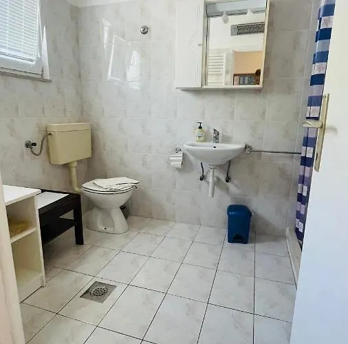 Danijela דירה לומבארדה